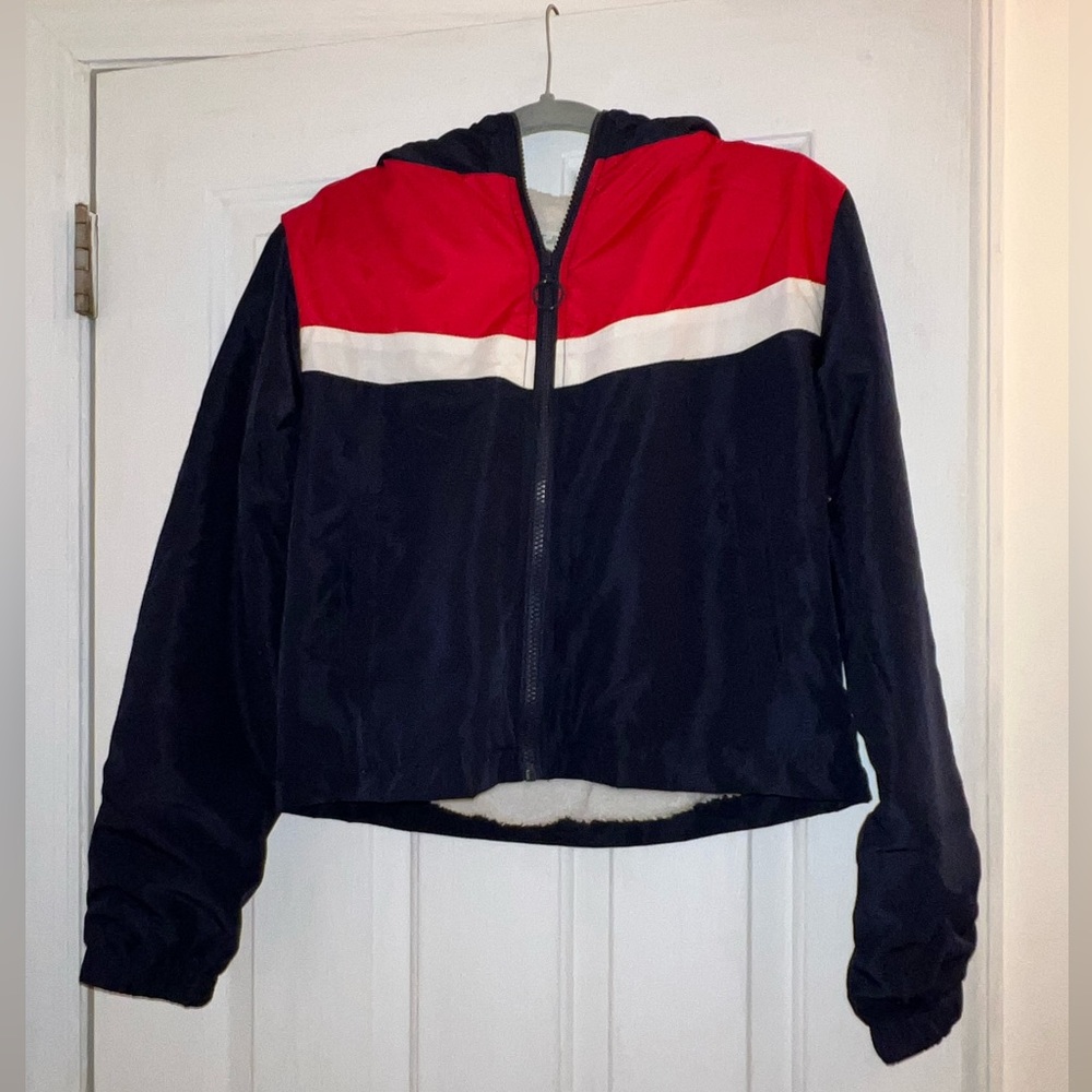 Size medium dark navy blue red white fleece lined jacket hoodie cropped